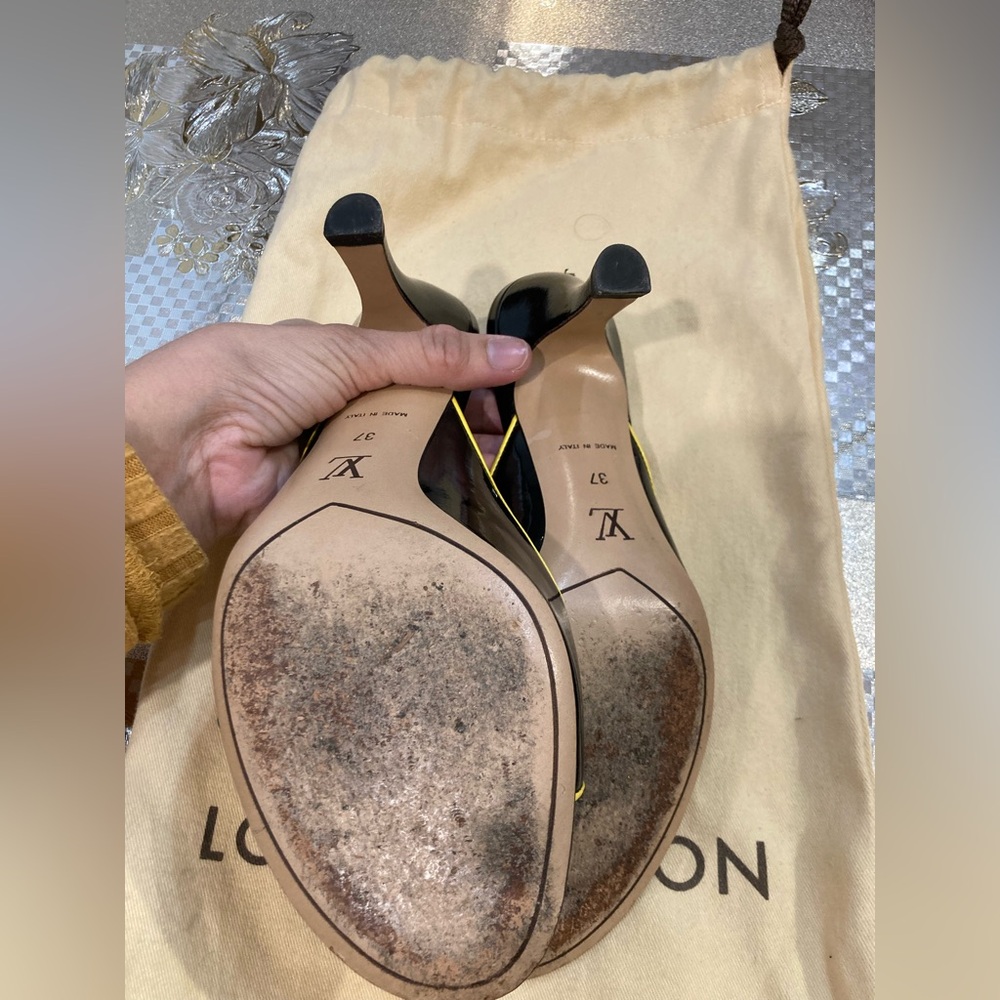💯% Authentic Louis Vuitton sandals kitten heels - Picture 5 of 10